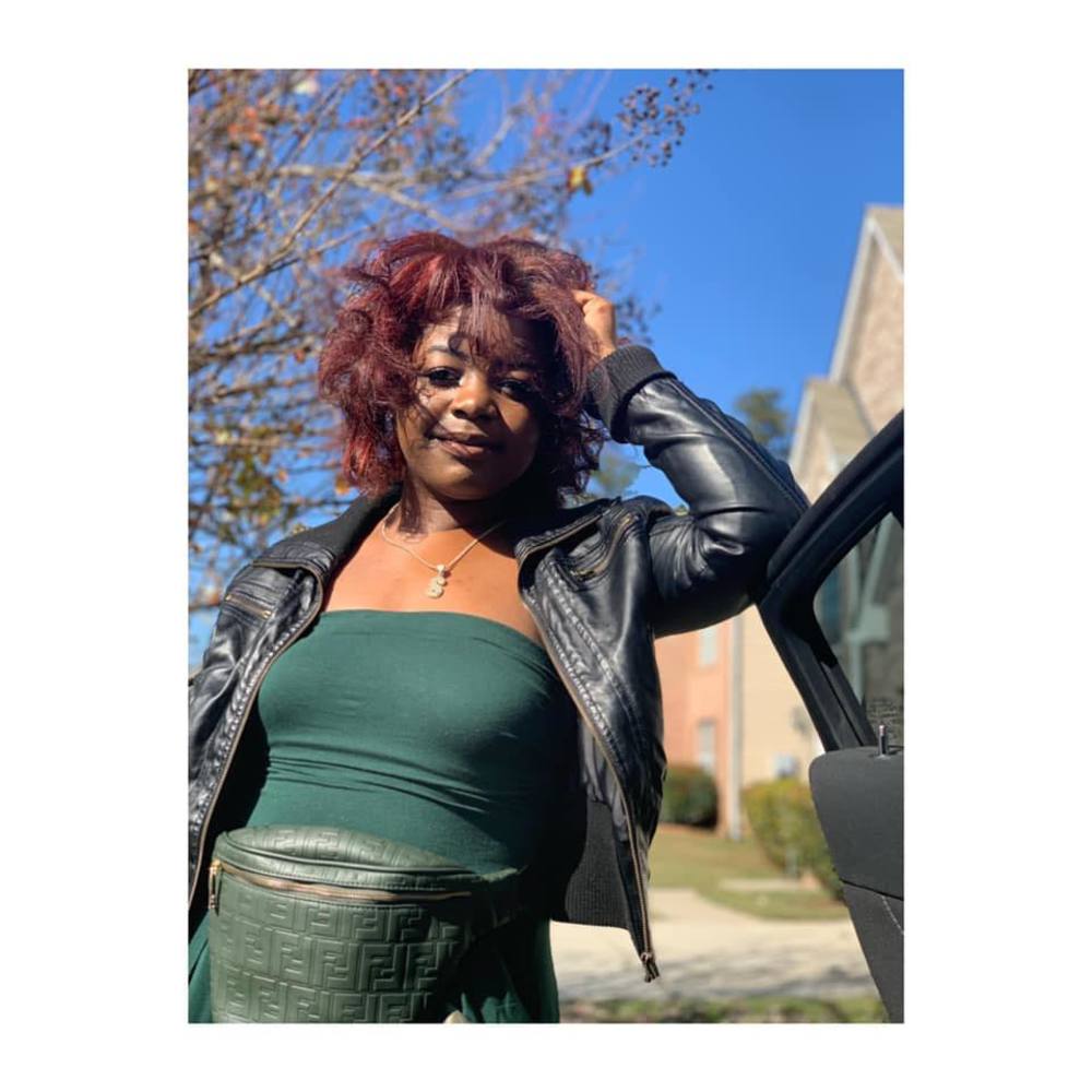 Meet your Posher, Sabrina